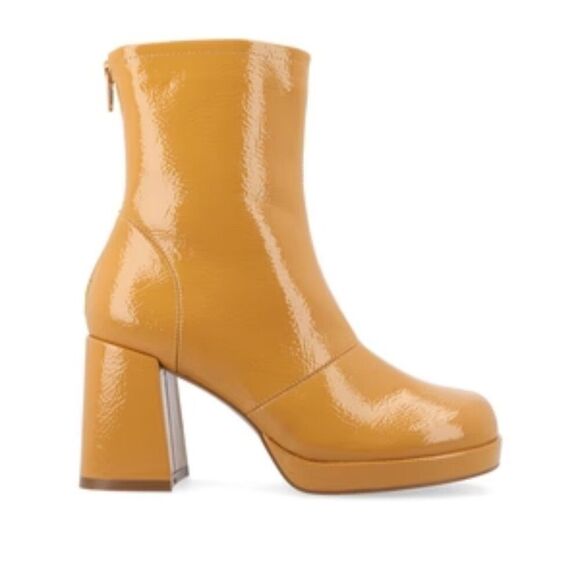 Journee Collection Aylani Booties - Picture 1 of 8